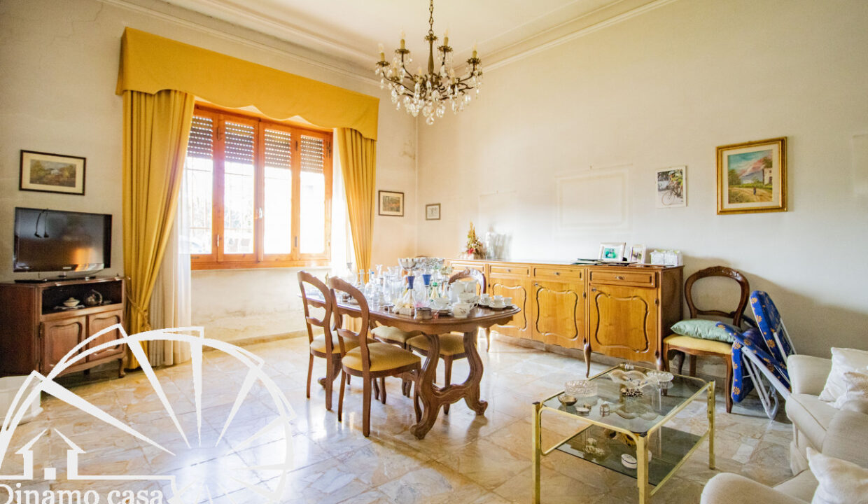 Dinamo Casa - RIF. DC265 - Quarrata. Baiadera libera su tre lati di 140 mq