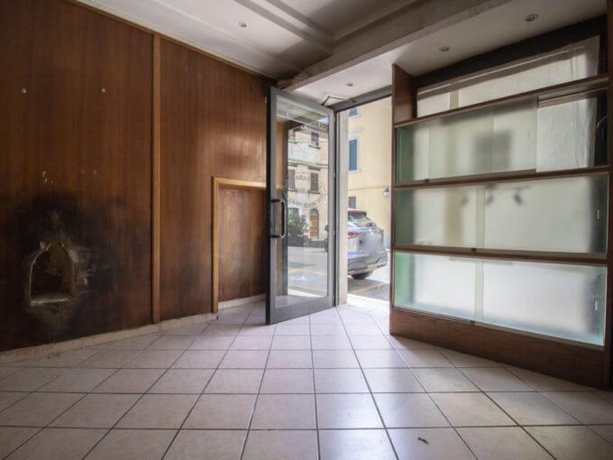 Centro. Fondo commericiale in centro storico di circa 40 mq. | RIF. DC500