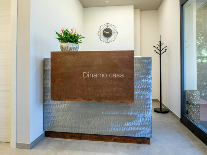TOBBIANA. AFFITTO DI STANZE ALL' INTERNO DI UFFICIO | RIF. ST500