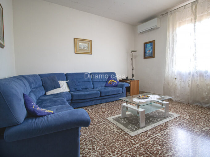 NARNALI: APPARTAMENTO 4 VANI IN PICCOLA PALAZZINA SENZA SPESE CONDOMINIALI. | RIF. DC198