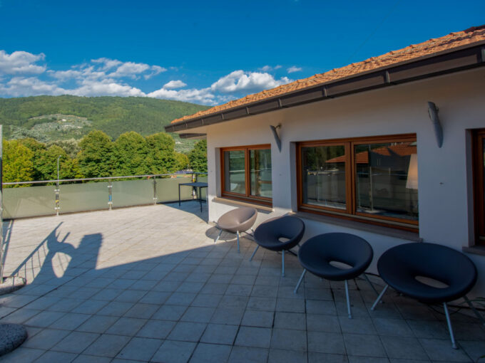 MONTEGRAPPA. ATTICO DI PRESTIGIO CON ASCENSORE PRIVATO E TERRAZZA PANORAMICA. | RIF. RB595